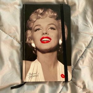 💋 Marilyn Monroe Notebook